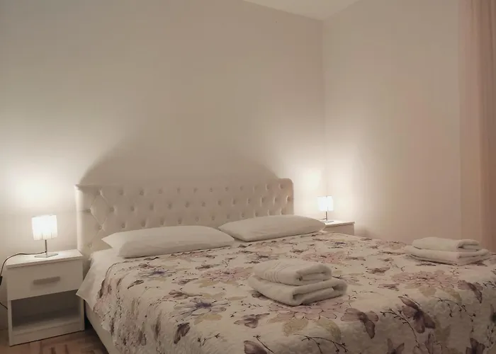 Siesta Apartments